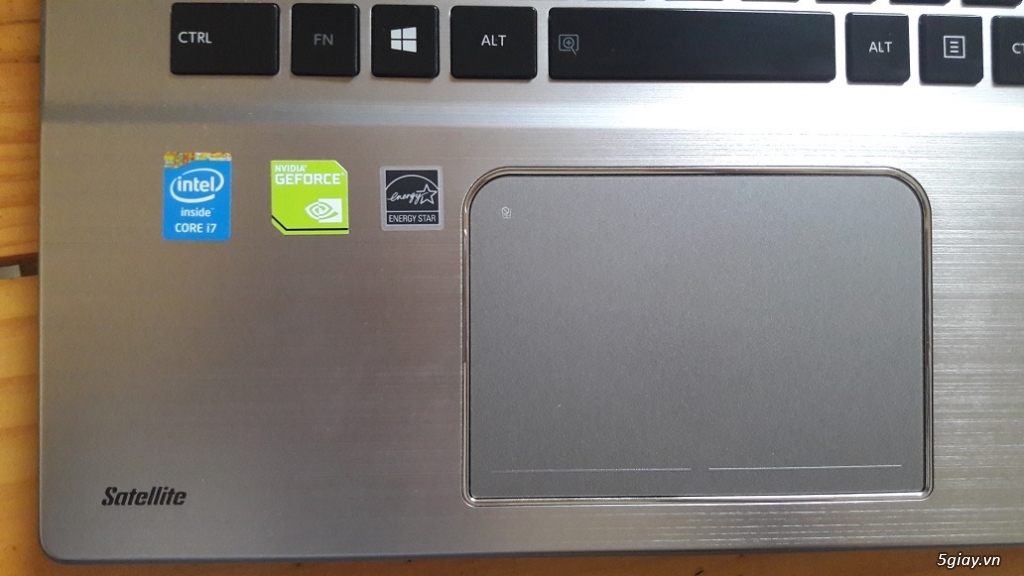 laptop quá khủng giá siêu rẻ - Toshiba P70, core i7-4700MQ,16gb,SSD 240gb - 1