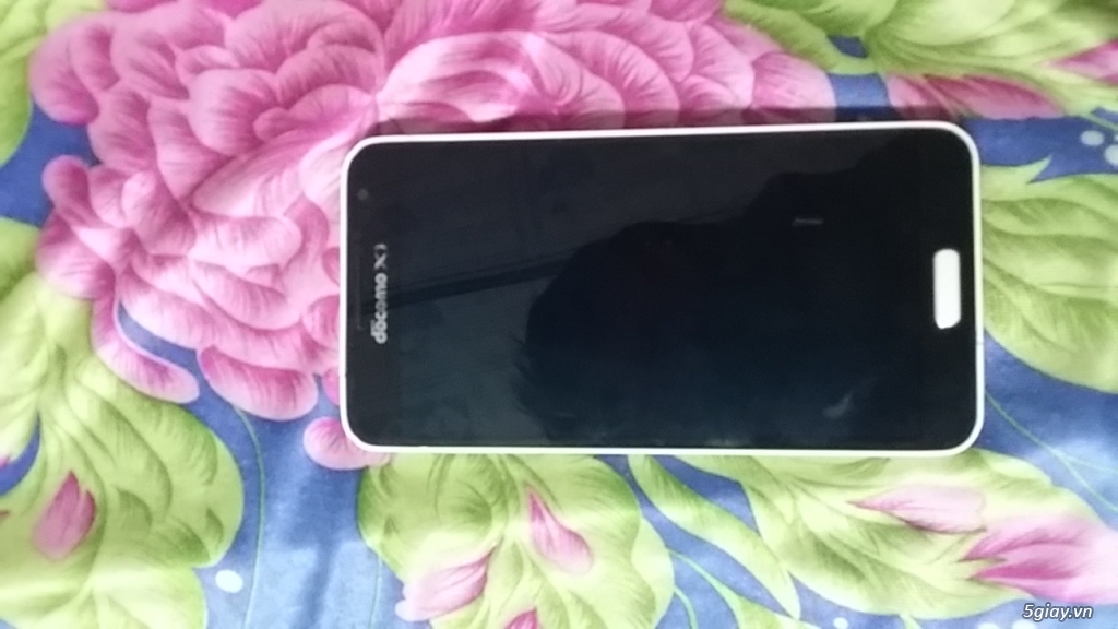 Bán xác Samsung Galaxy J Docomo màu trắng và giầy flying eagle BKB B5