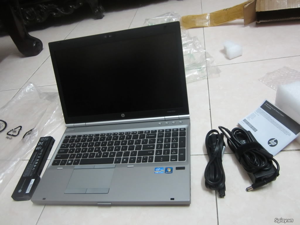 HP Elitebook 8460p core i5 ram 2GB, HDD 250GB - 2