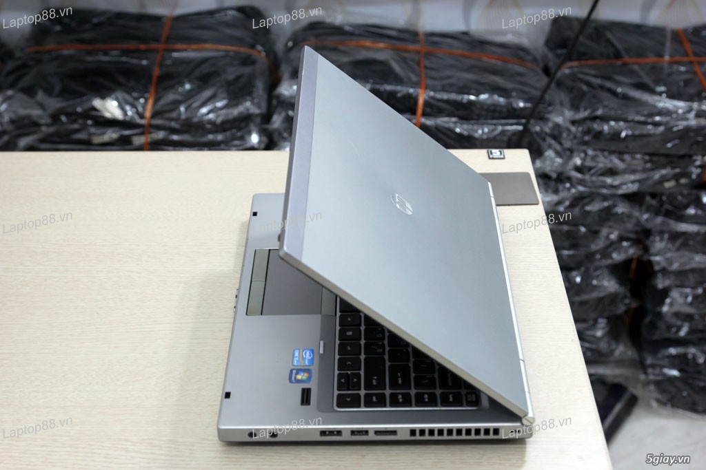 HP Elitebook 8460p core i5 ram 2GB, HDD 250GB