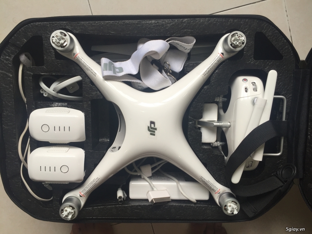 Flycam DJI Phantom 4 cho thuê