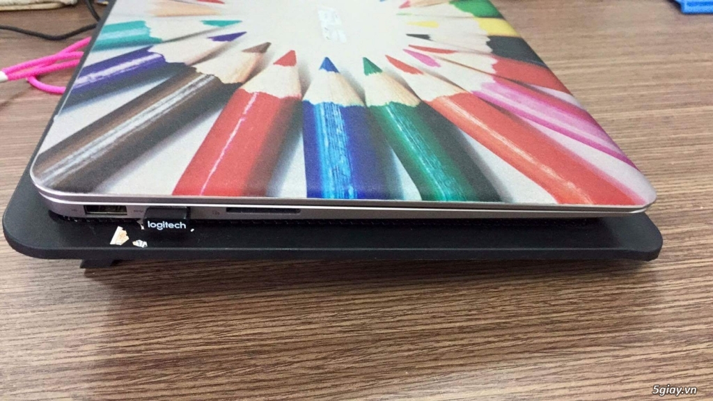 Cần bán 1 em Asus Ux305u notebook - 2