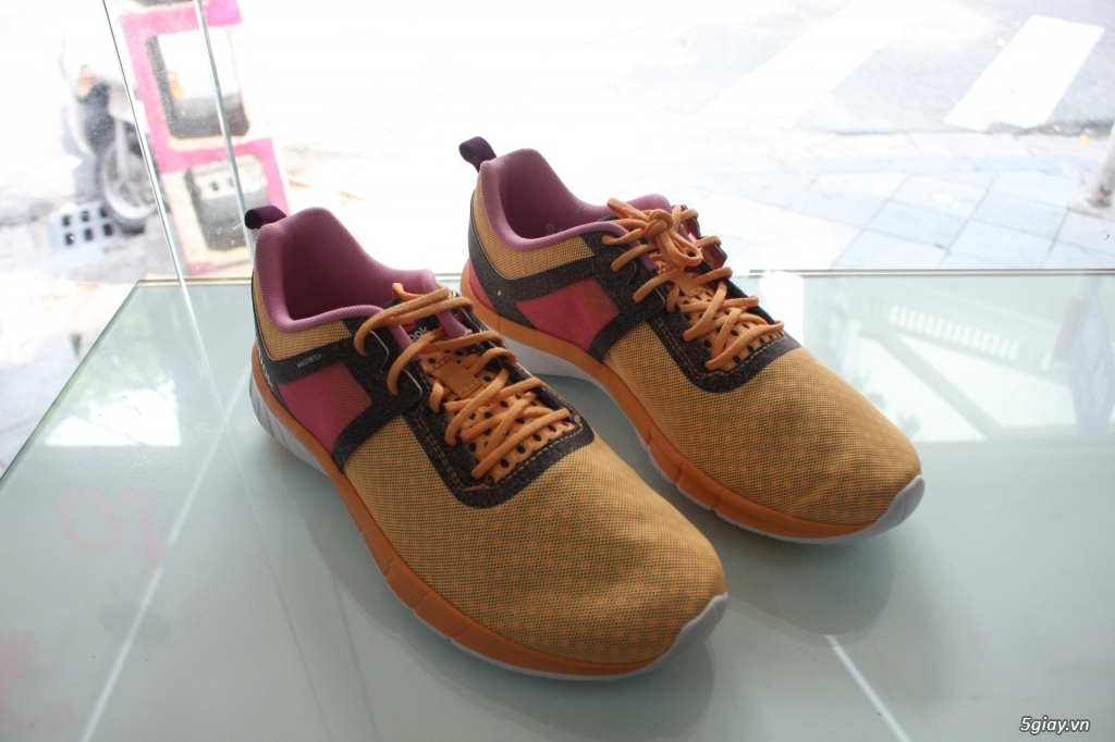 mấy đôi giày Adidas và Reebok, hàng sample mới về, giá bao rẻ nhất Việt Nam - 13