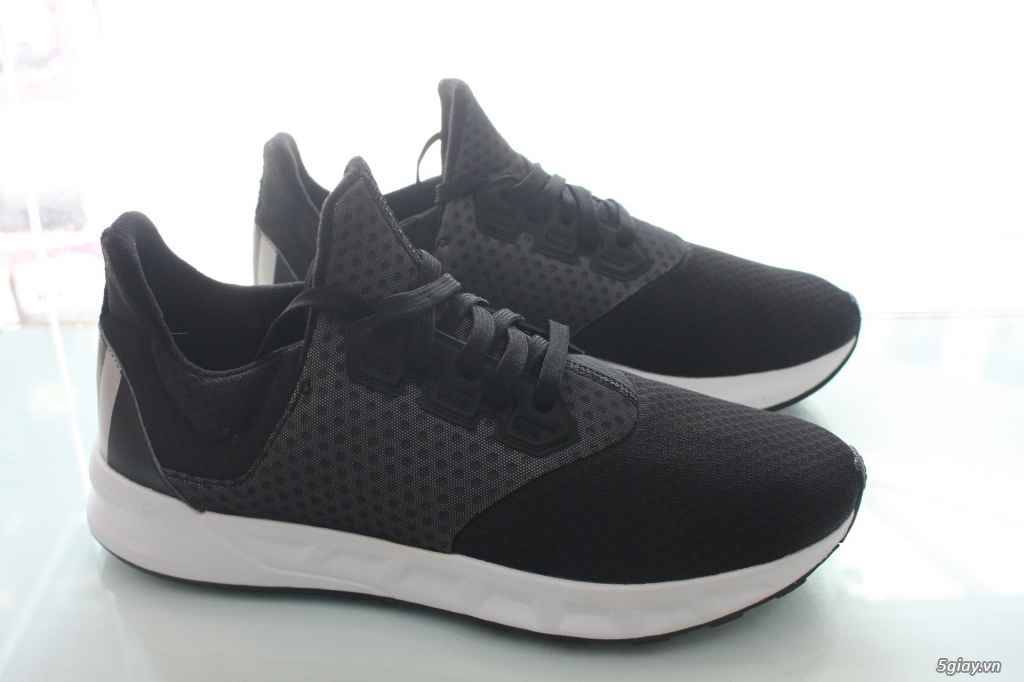 mấy đôi giày Adidas và Reebok, hàng sample mới về, giá bao rẻ nhất Việt Nam - 1