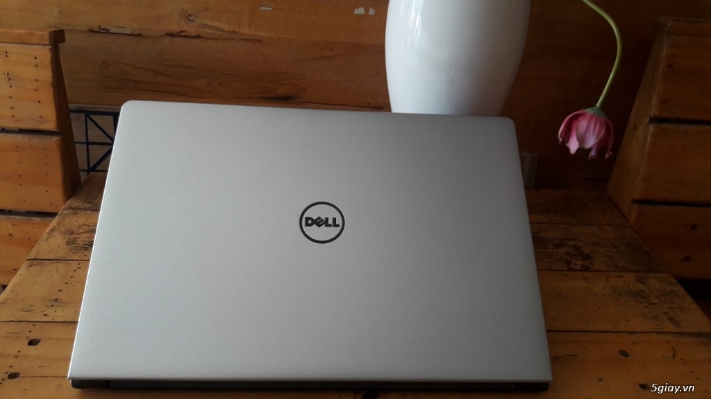 laptop Dell vừa khui thùng chưa sử dụng 99,9% - 9