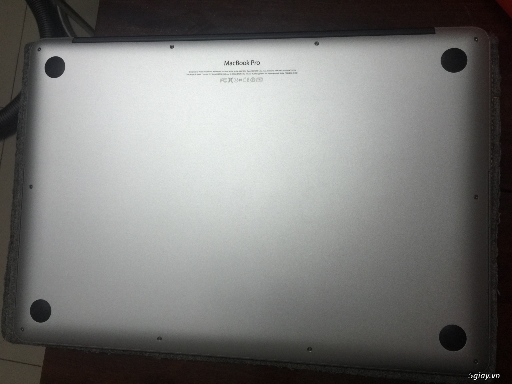 Cần bán Macbook Pro Retina 15 inch - 2