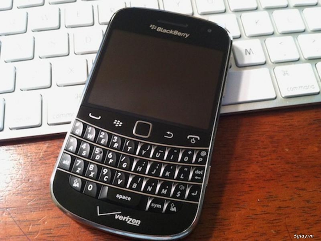 BlackBerry 9930 fullbis