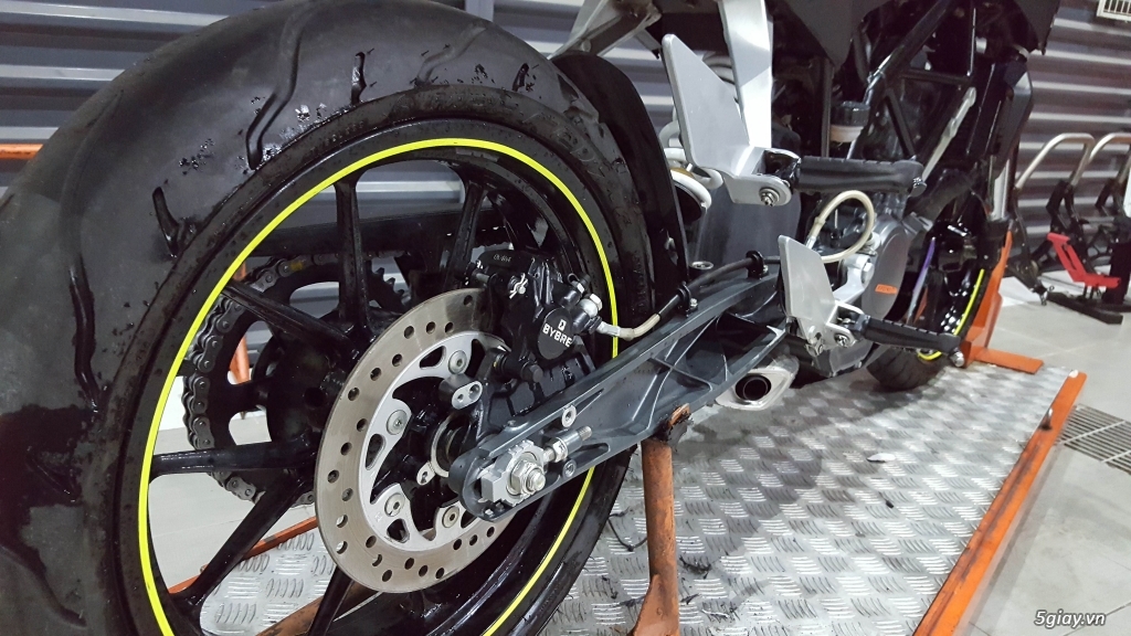 Cần bán KTM Duke 200 no ABS đăng ký 2015 - 10