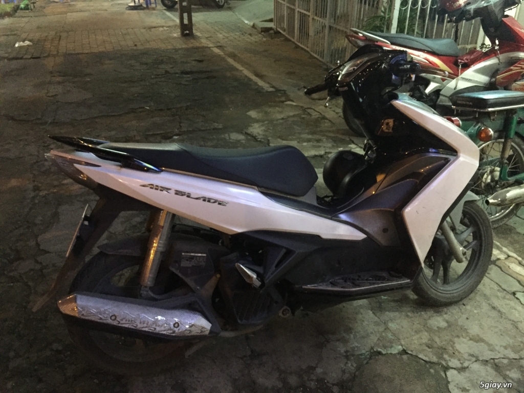 Airblack trắng đen dk 12/2013 . Bình thạnh