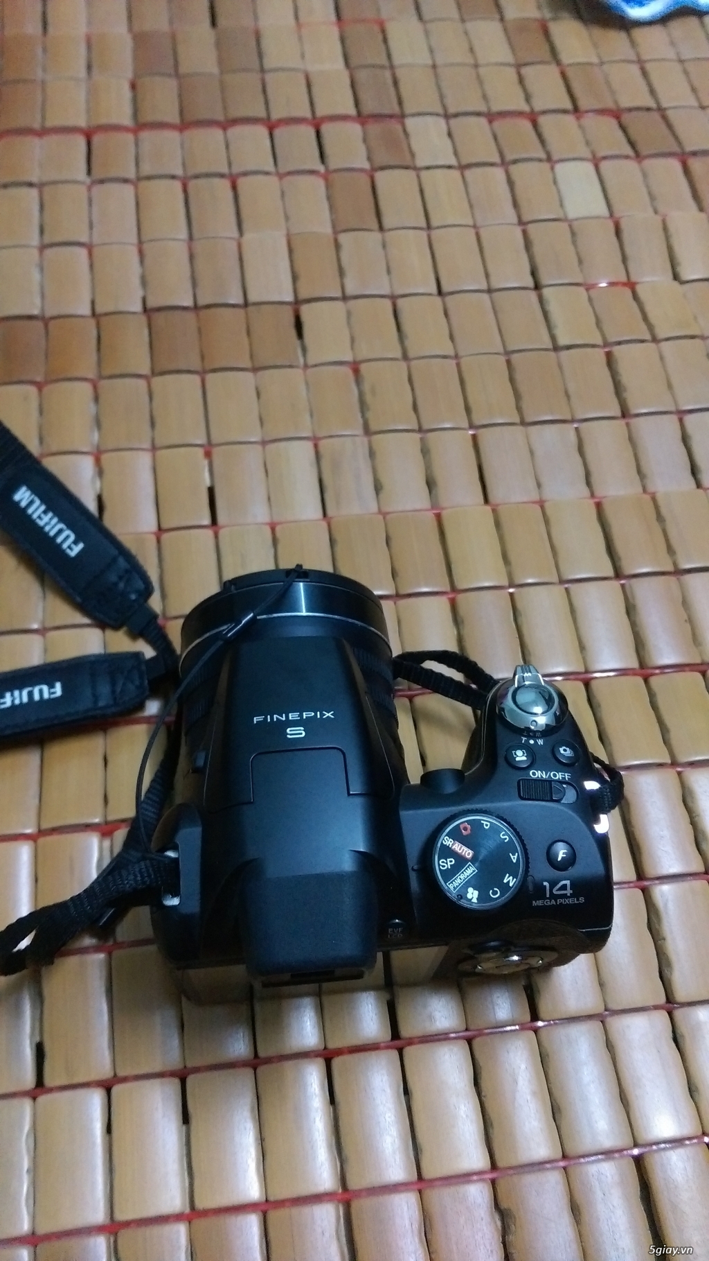 Bán máy ảnh siêu zoom Fujifilm S4500