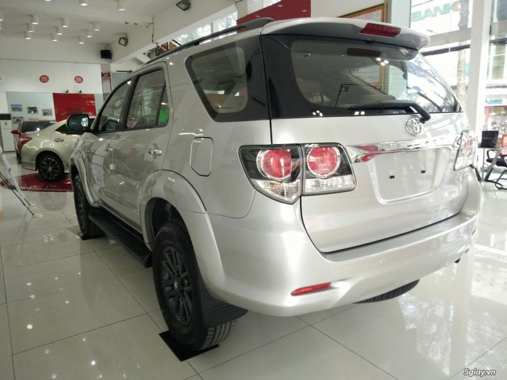 Toyota Fortuner 2016 MỚI 100%