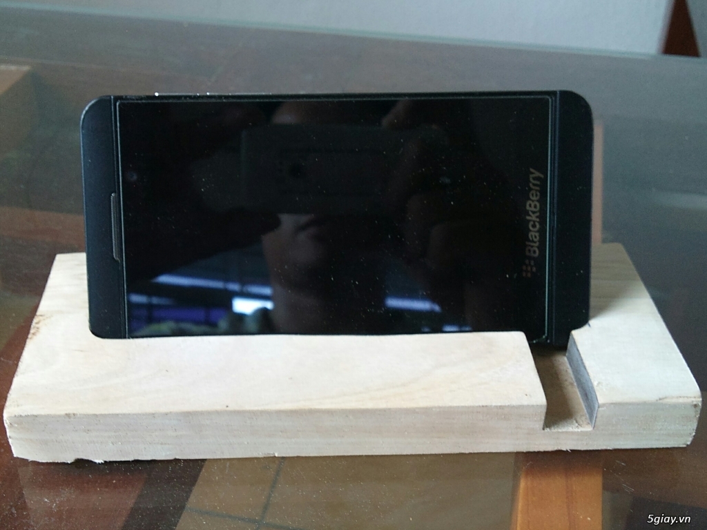 Đế tựa điện thoại, smartphone bằng gỗ tự nhiên - 2