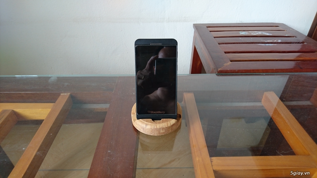 Đế tựa điện thoại, smartphone bằng gỗ tự nhiên