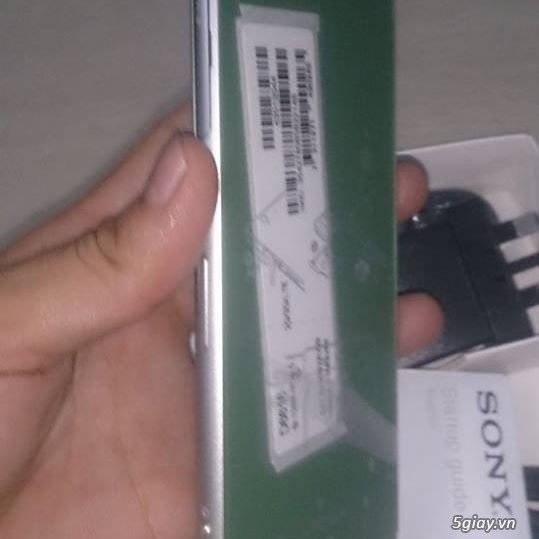 SONY Z3 D6616 QUỐC TẾ NEW FULLBOX 100 %