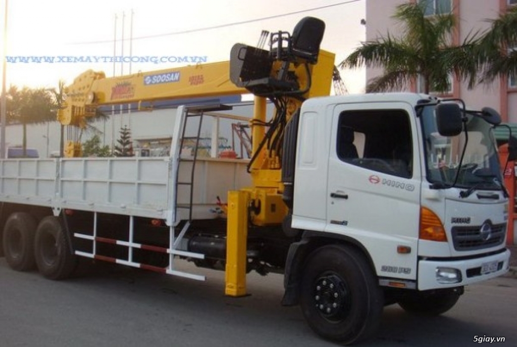 Đại lý xe tải hino - Cẩu tư hành Soosan
