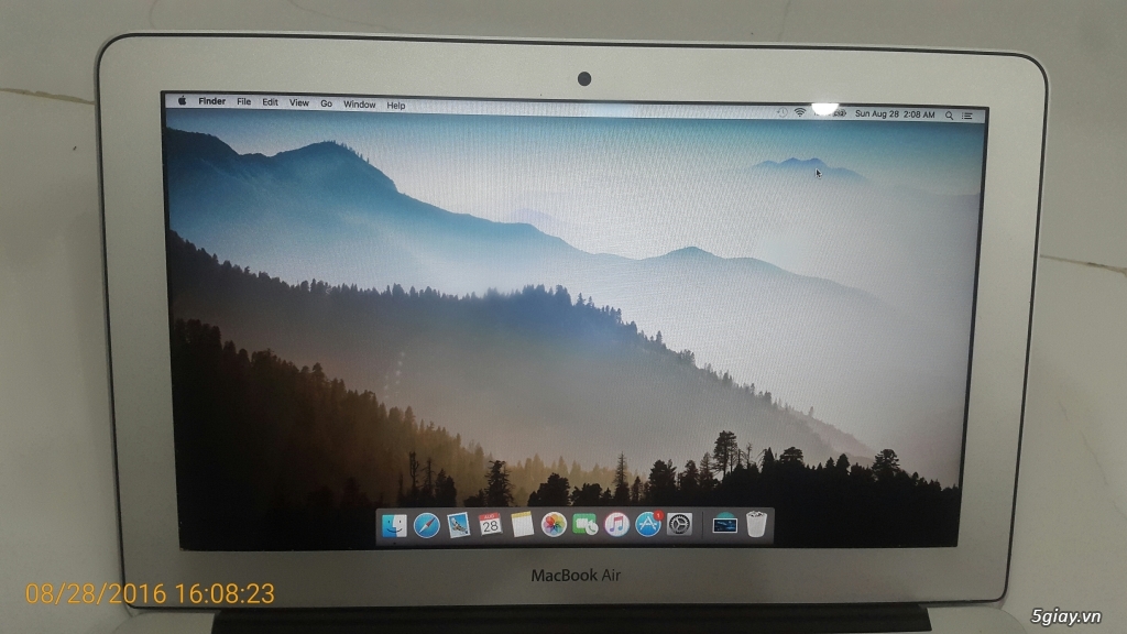 macbook air 2013 hàng xách tay trắng xinh như Ngọc Trinh - 1