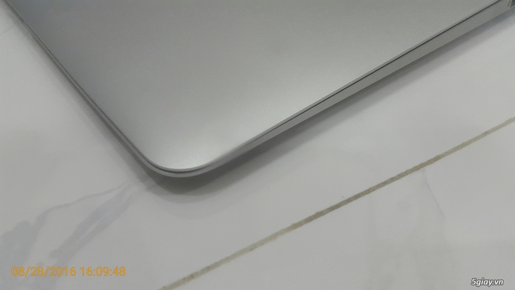 macbook air 2013 hàng xách tay trắng xinh như Ngọc Trinh - 6