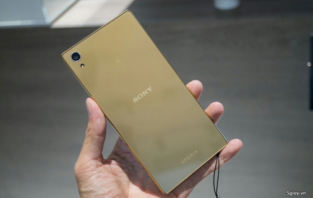 Sony Xperia Z5 Premium Gold chính hãng, bảo hành dài - 1