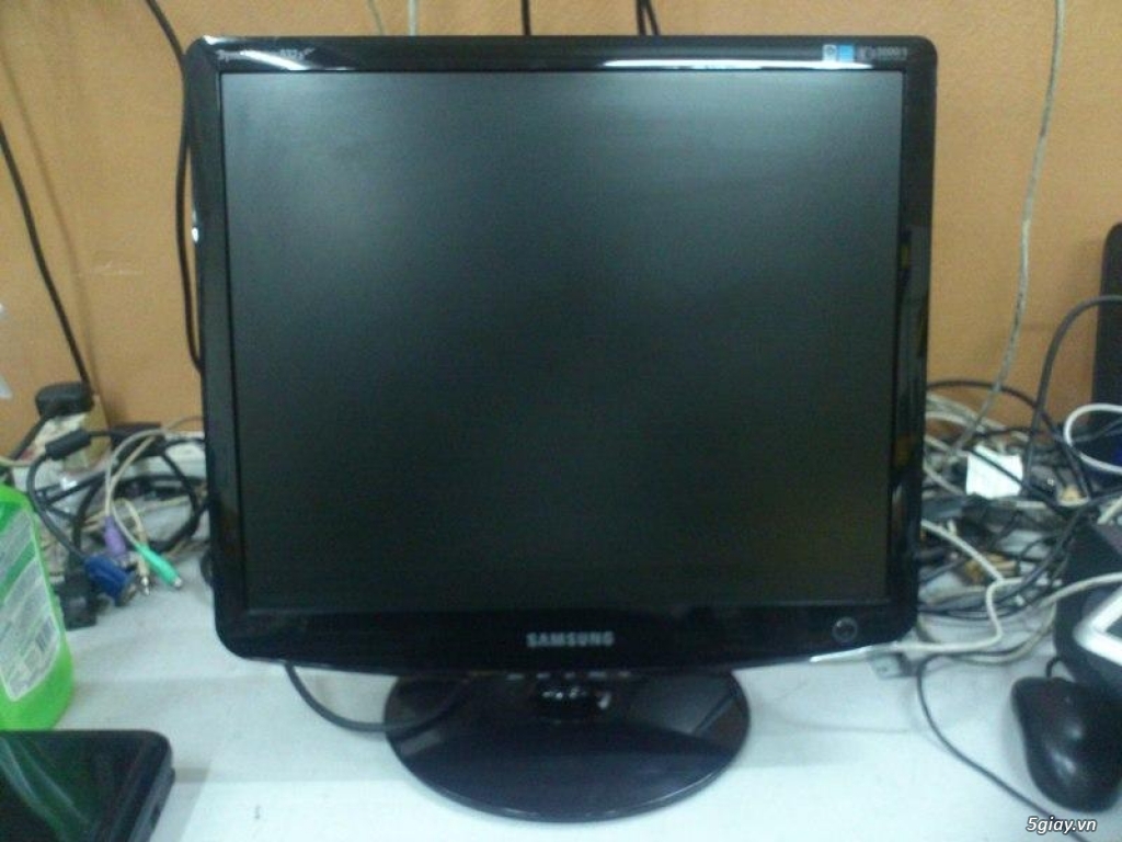 Màn hình LCD 19inch Samsung 932b cực đẹp BH 6 tháng - 2