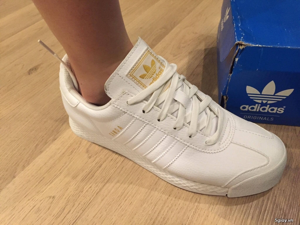 SAMOA Adidas bán lại mua bên Mỹ - 2
