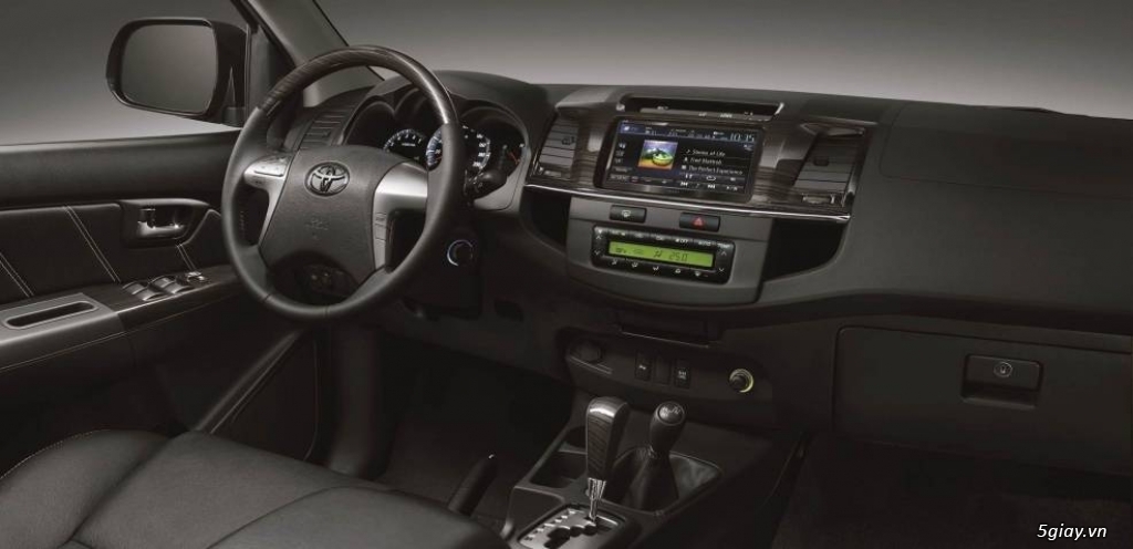 Toyota Fortuner 2016 mới 100% giao xe ngay, KM giá , phụ kiện tốt - 4