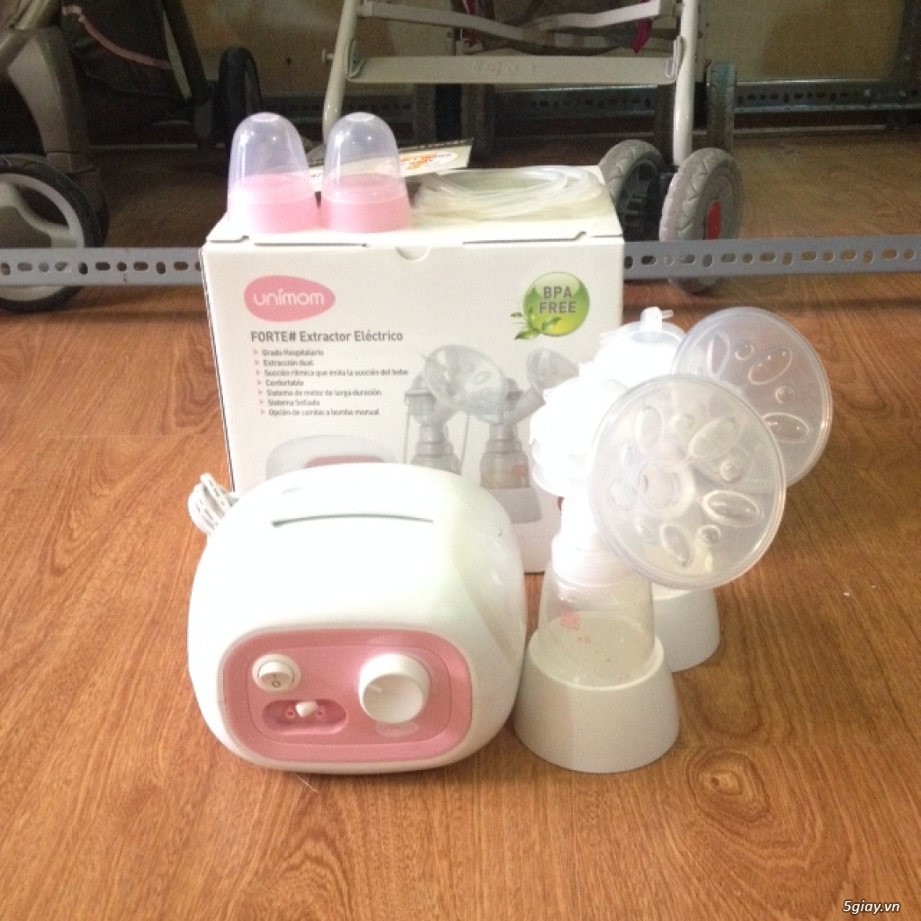 Máy hút sữa điện đôi Hàn Quốc BPA free Unimom Forte có massage silicone UM880038