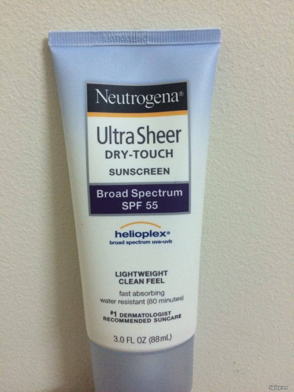Hàng xách tay Mỹ: Kem chống nắng - Neutrogena Ultra Sheer Dry-Touch Suncreen SPF 55 (88ml)