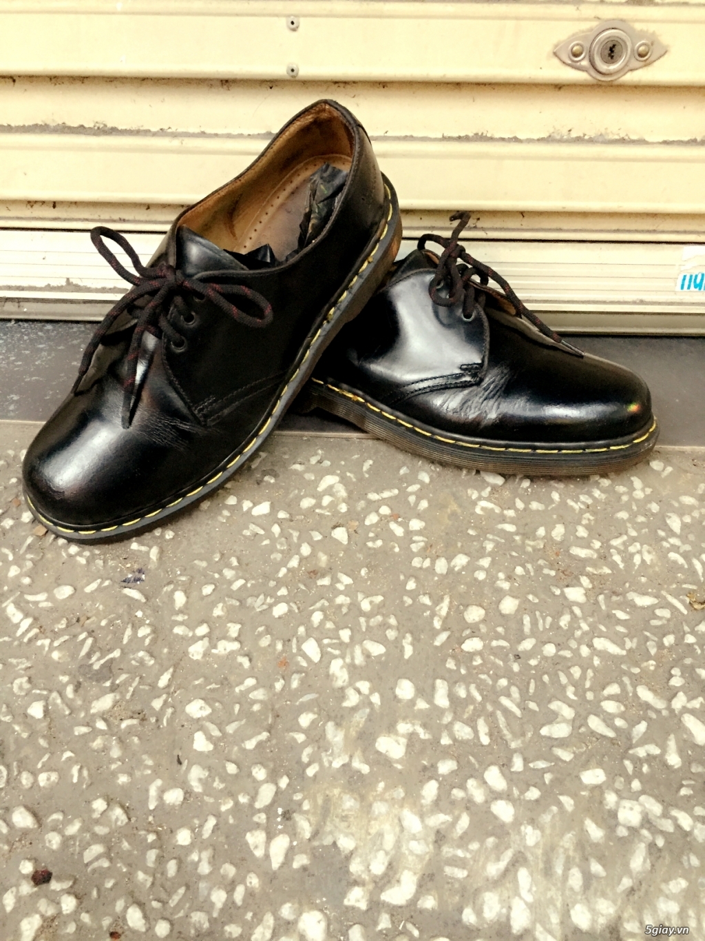 HCM bán đôi giày hiệu dr martens made in englands giá rẽ - 1