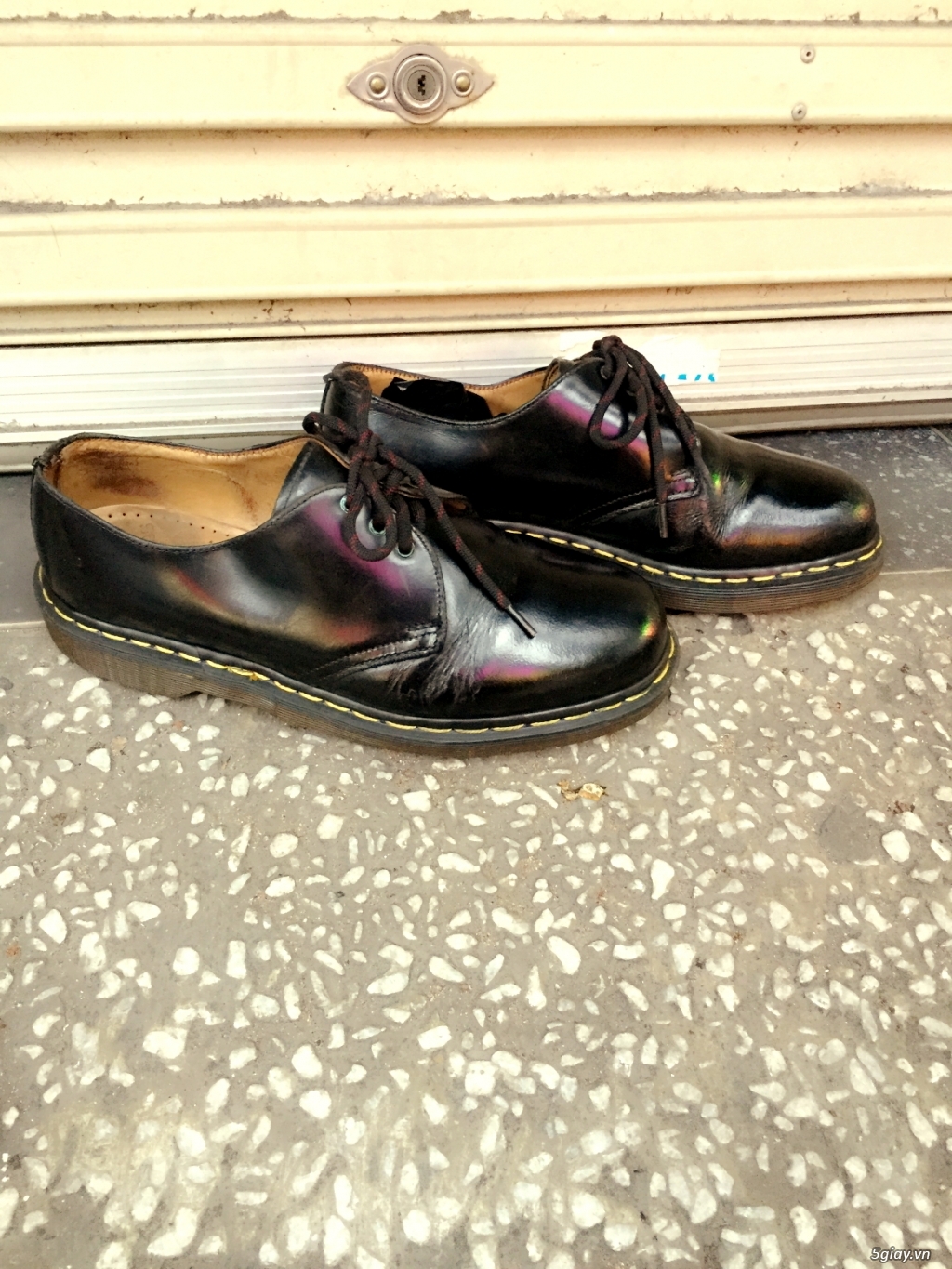 HCM bán đôi giày hiệu dr martens made in englands giá rẽ