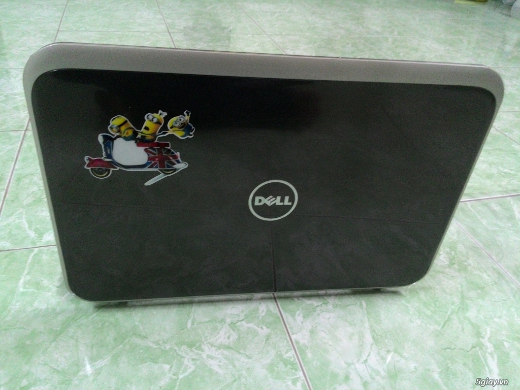 Laptop Dell Inspiron 5520 tích hợp VGA ATI 1Gb - 1