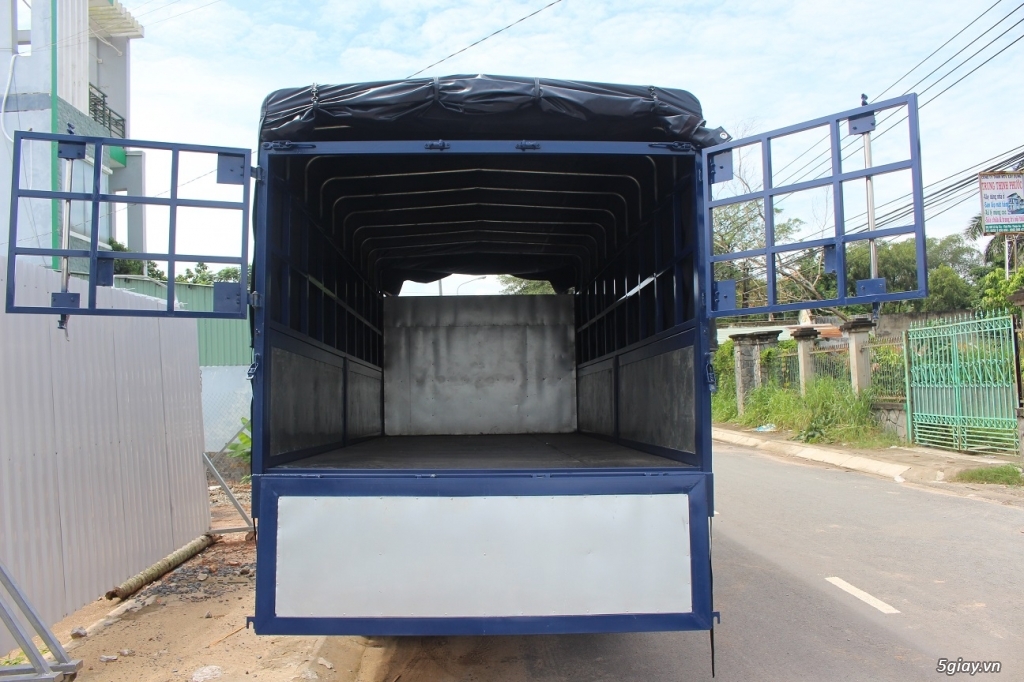 Hyundai HD700 tải trọng 7 tấn vận hành mạnh mẽ - 4