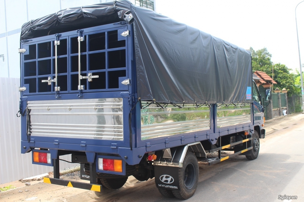 Hyundai HD700 tải trọng 7 tấn vận hành mạnh mẽ - 3