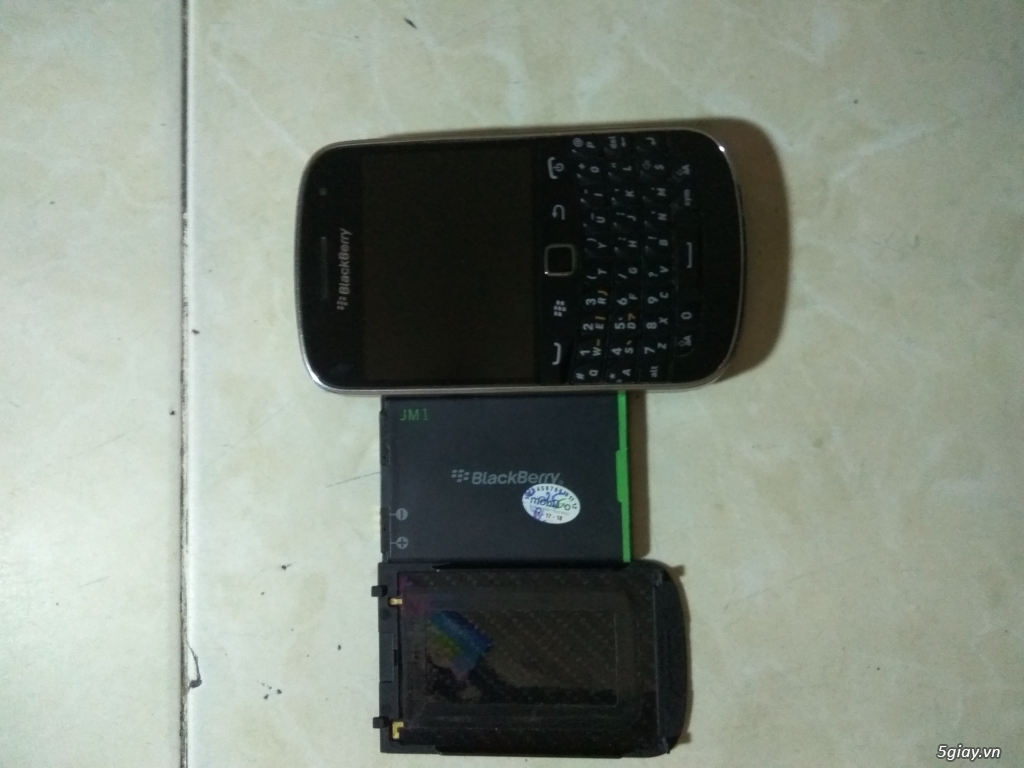 Blackberry Bold 9900 giá siêu rẻ