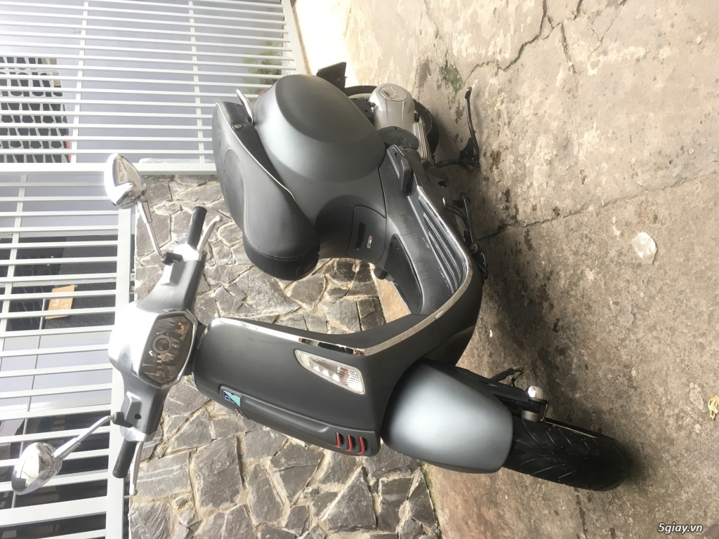 Vespa Sprint đen nhám .. giá tốt
