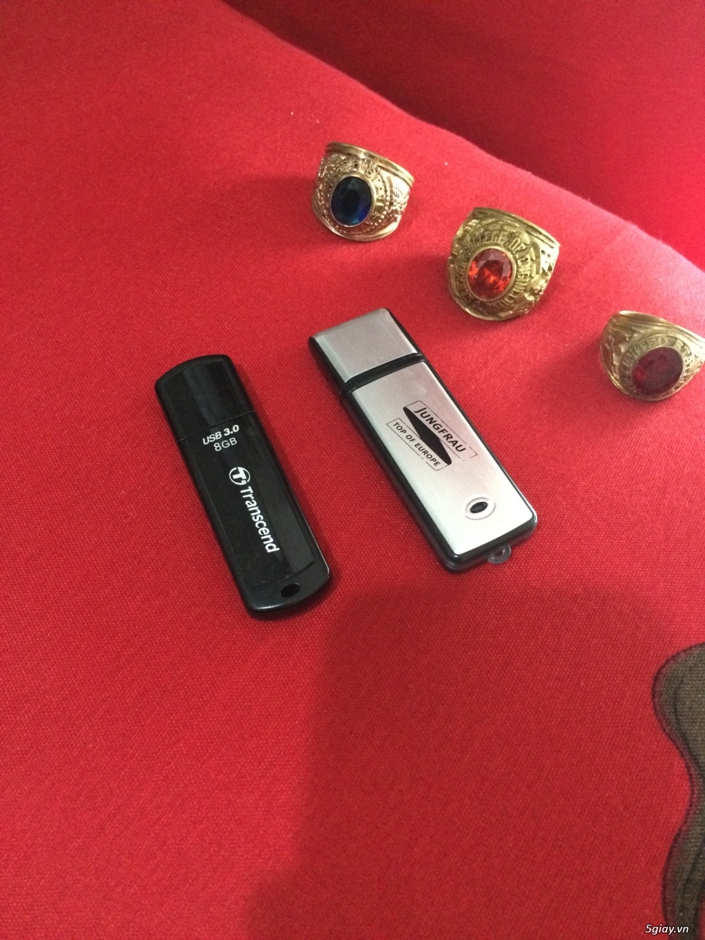Loa JBL, Ipod, ốp lưng, giày Ecko, toàn hàng khủng chính hãng, gì cũng có thể có - 15