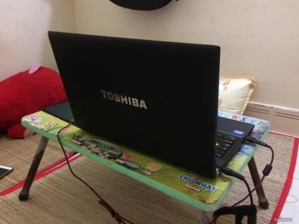 TOSHIBA TECRA R950, Core I7-3540M 3.0GHz, Ram 8GB, SSD 120, Phím Số, Thiết Kế Đẹp.