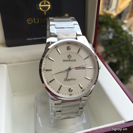 Đồng hồ chính hãng: máy Nhật, chống xước, nước tuyệt đối: tắm, bơi thoải mái - Bảo hành 2 năm - 10