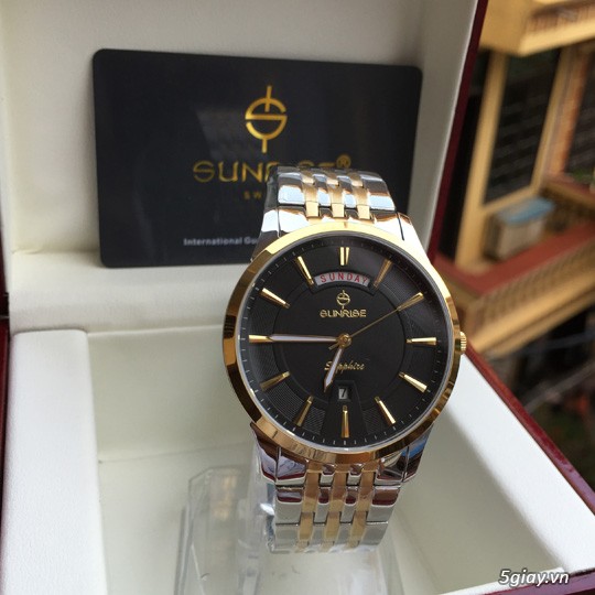 Đồng hồ chính hãng: máy Nhật, chống xước, nước tuyệt đối: tắm, bơi thoải mái - Bảo hành 2 năm - 18