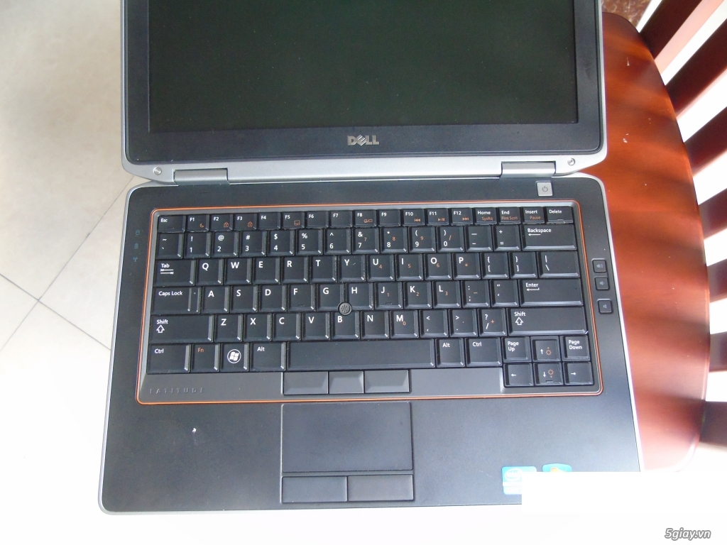 Laptop Dell Latitude E6320 - 2