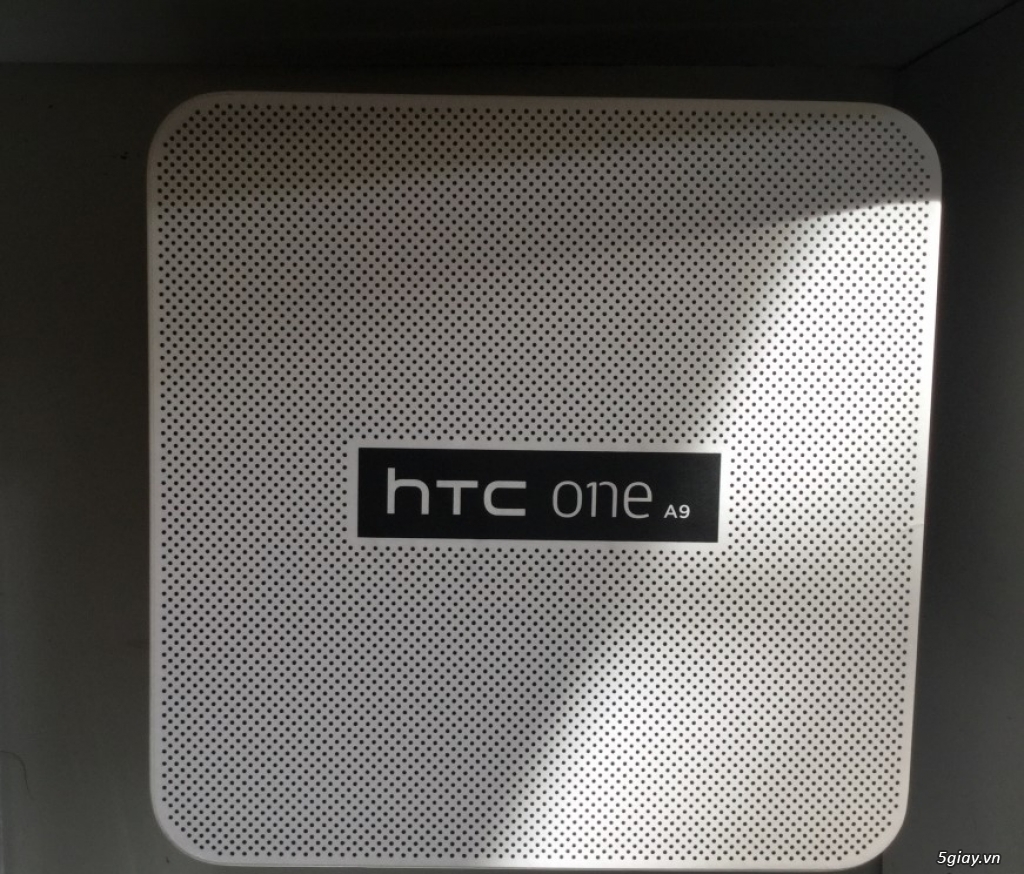 Bán HTC ONE A9 black hàng FPT mới dùng 5 ngày