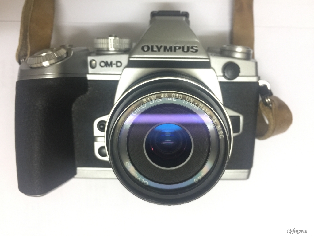 Bán combo Olympus OMD EM1 + M.Zuiko 17mm f1.8 & 40-150mm f4-5.6 - 1