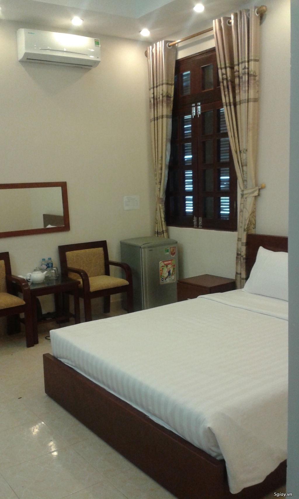 Phòng building rộng, đẹp view vườn, sát biển giá giảm sốc đến 50% chỉ còn 500k