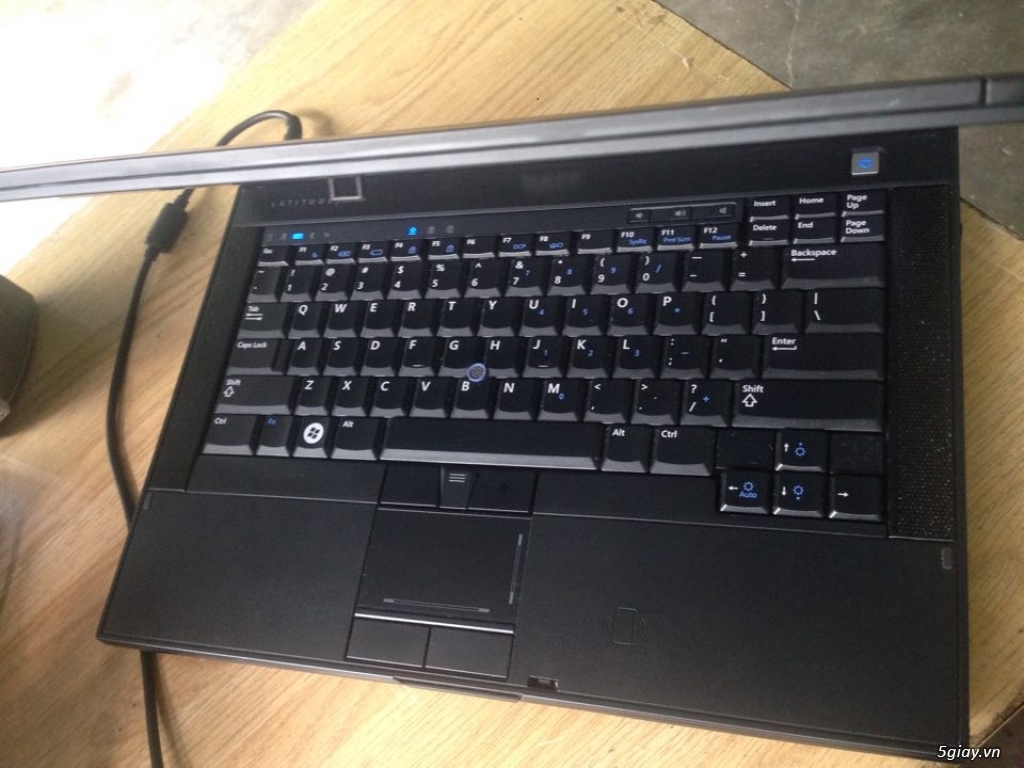 Laptop Dell E6400, T9300 khủng, chạy nhanh giá rẻ - 1