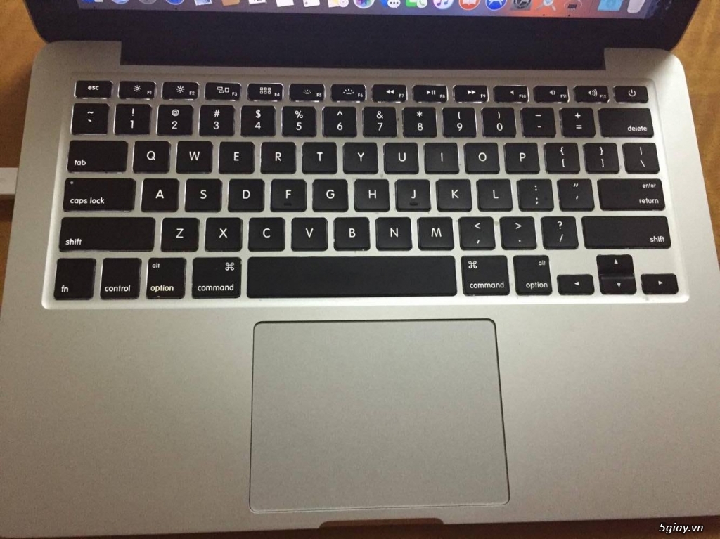 Cần bán macbook retina MF840 2015