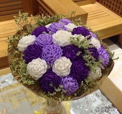 Hoa giấy Nhận đặt hoa 20-11 và hoa sinh nhật hoa cầm tay cô dâu