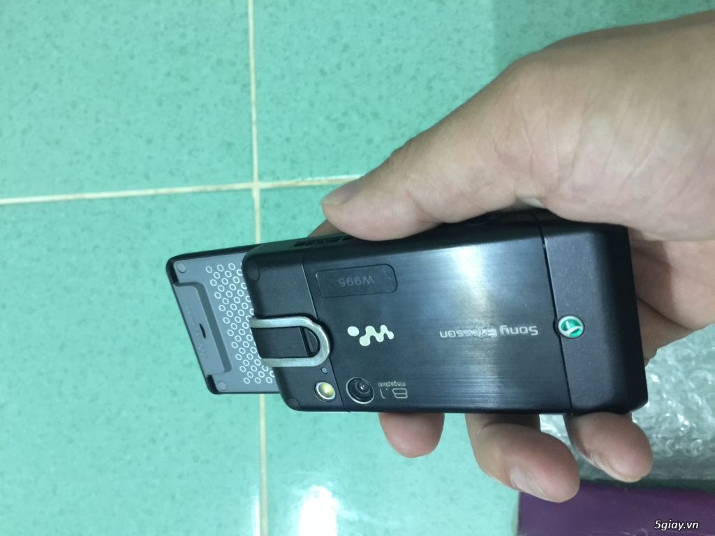 Sony Ericsson W995 Walkman Full box - 4