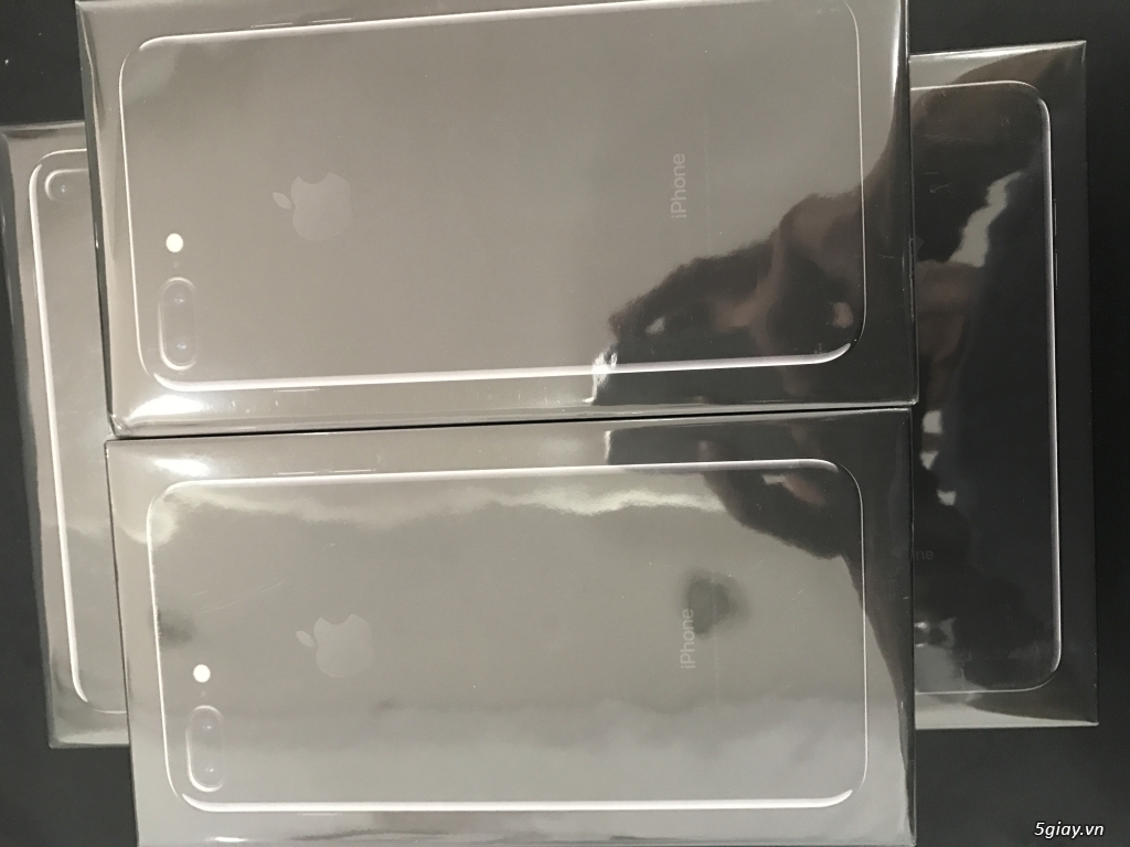iPhone 7 plus 128gb jetblack hàng Mỹ new seal chưa active! - 2