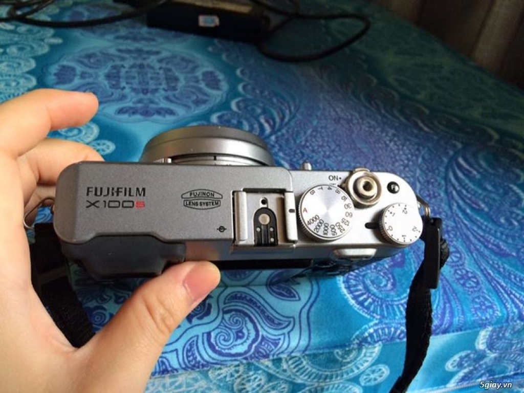 Fujifilm x100s bạc - 3