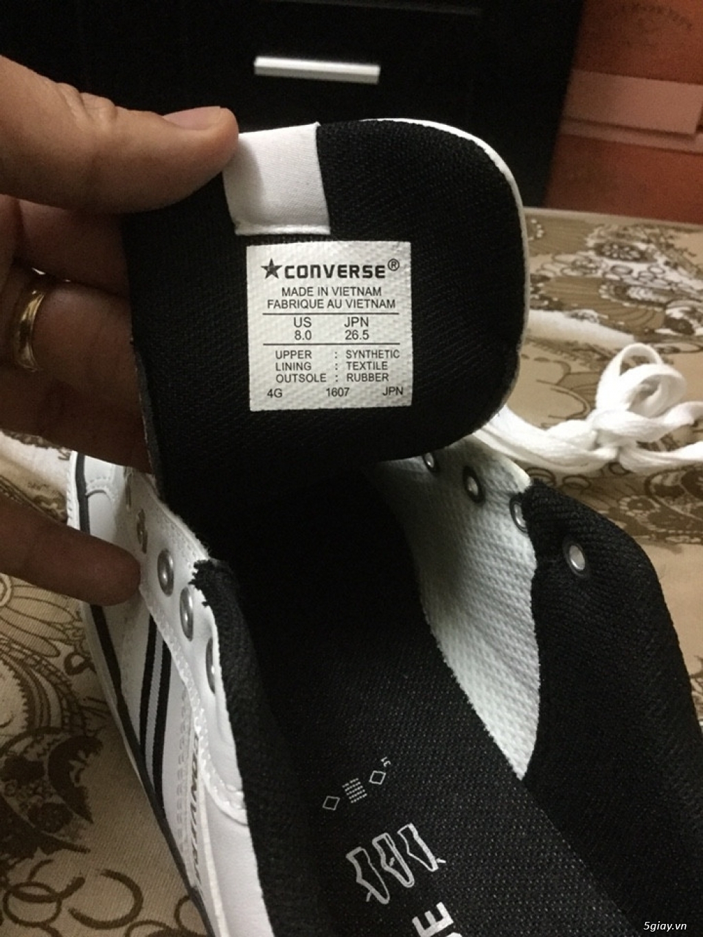 Giày Converse chính hãng (hàng tặng) có 15 đôi bán giá hạt dẻ - 2