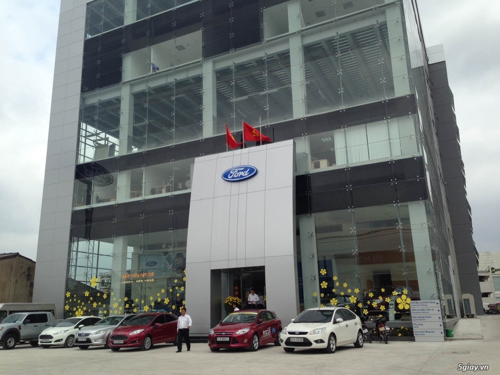 CityFord-KM BomTấn Tháng11. LH báo giá tốt nhất 0945258058